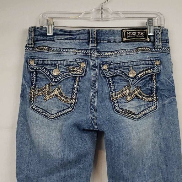 Miss Me Womens Boyfriend Capri Jeans Blue Distressed Medium Wash Mid Rise 28 - Picture 4 of 12